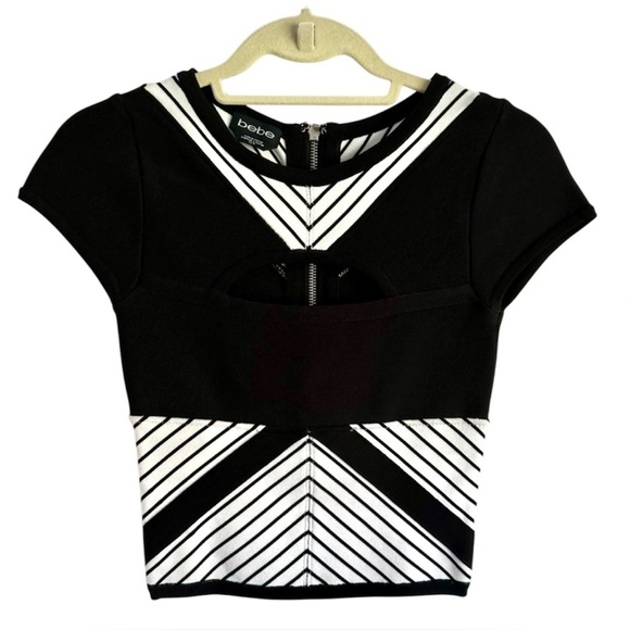 New BEBE Black White Bandage Crop Top Cap Sleeve Striped Keyhole Sexy Club XS - Picture 1 of 6